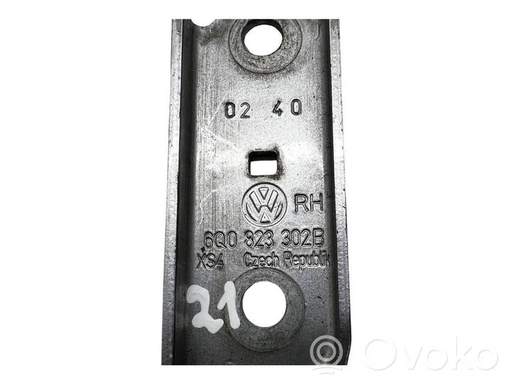 Volkswagen Polo IV 9N3 Konepellin saranat 6Q0823302B