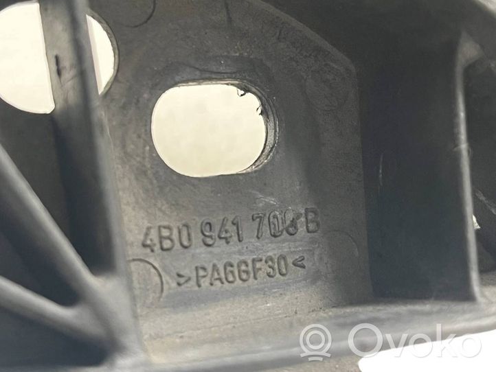 Audi A6 S6 C5 4B Części świateł przeciwmgielnych 4B0941706B