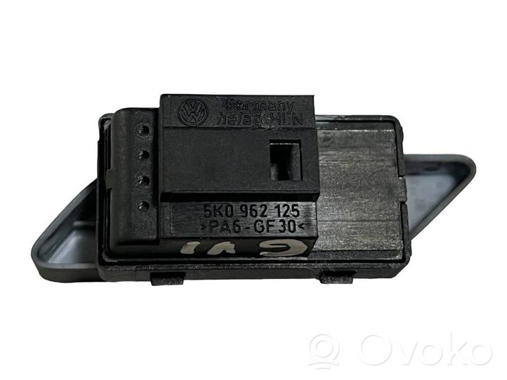 Volkswagen Golf VI Central locking switch button 5K0962125