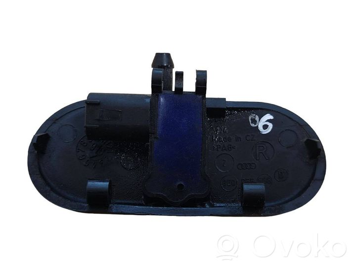 Audi A6 S6 C6 4F Ugello a spruzzo lavavetri per parabrezza 8E0955988