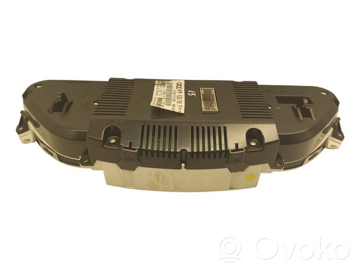 Audi A6 S6 C6 4F Nopeusmittari (mittaristo) 4F0920981F