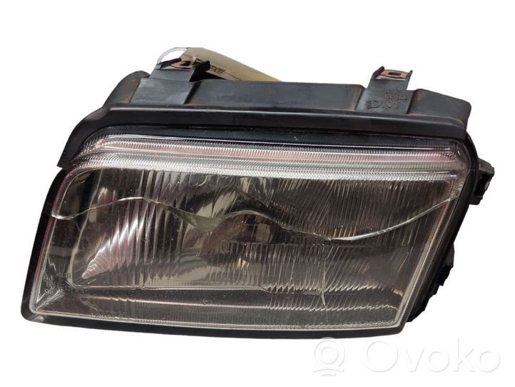 Audi A4 S4 B5 8D Lampa przednia 8D0941003E