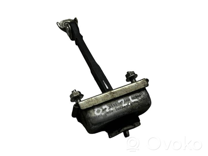 Toyota Verso Tope freno de puerta trasera 686300F011