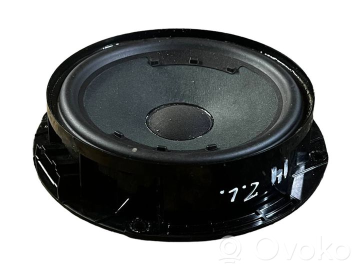 Volkswagen Jetta VI Rear door speaker 