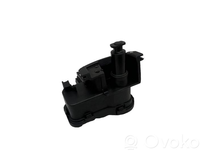 Volkswagen Touareg II Serratura del tappo del serbatoio del carburante 7P0810773D