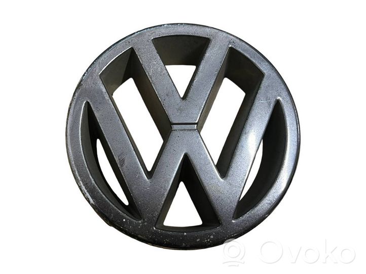 Volkswagen Golf III Mostrina con logo/emblema della casa automobilistica 3A0853601