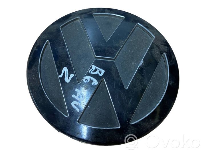 Volkswagen PASSAT B6 Mostrina con logo/emblema della casa automobilistica 3C9853630