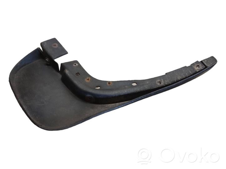 Volkswagen PASSAT B6 Front mudguard 4B0821807