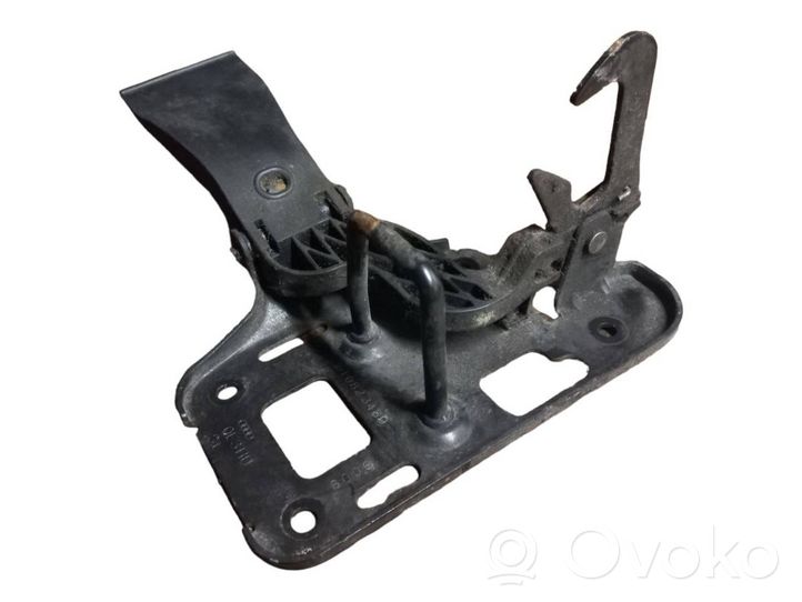 Audi A4 S4 B8 8K Engine bonnet/hood lock/latch loop/hook 8T0823480