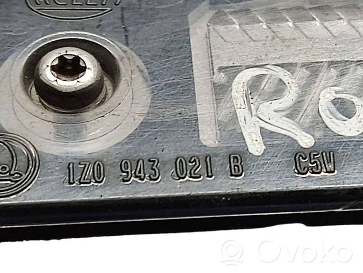 Skoda Roomster (5J) Rekisterikilven valo 1Z0943021B