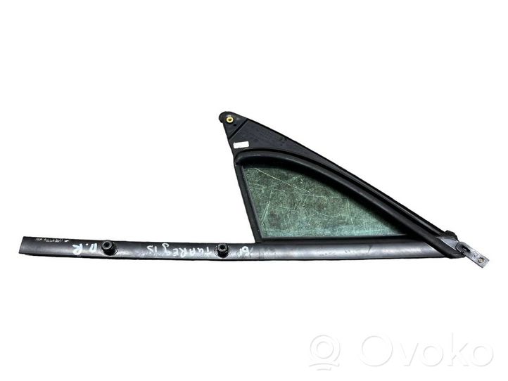 Volkswagen Touareg II Fenêtre latérale avant / vitre triangulaire (4 portes) 7P6845114