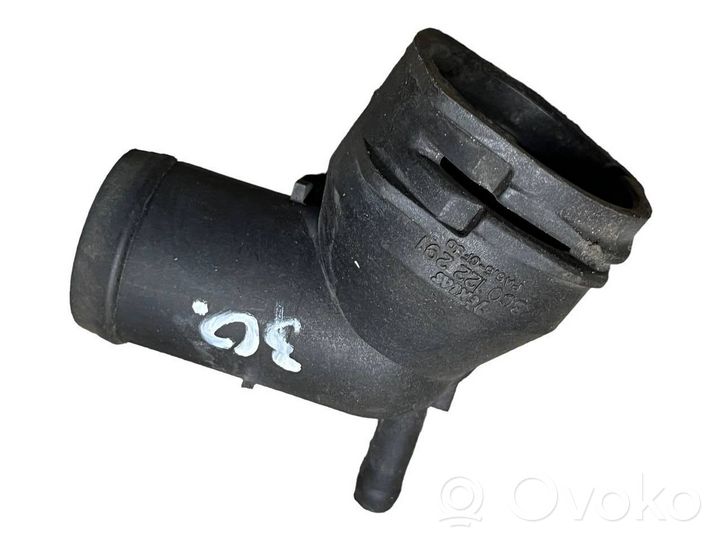 Volkswagen PASSAT B6 Tuyau de liquide de refroidissement moteur 3C0122191