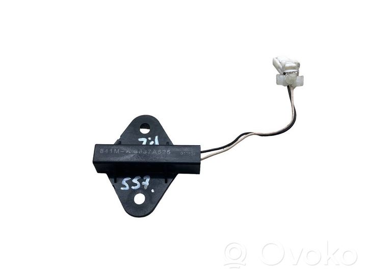 Mitsubishi Outlander Interjero komforto antena 8637A525