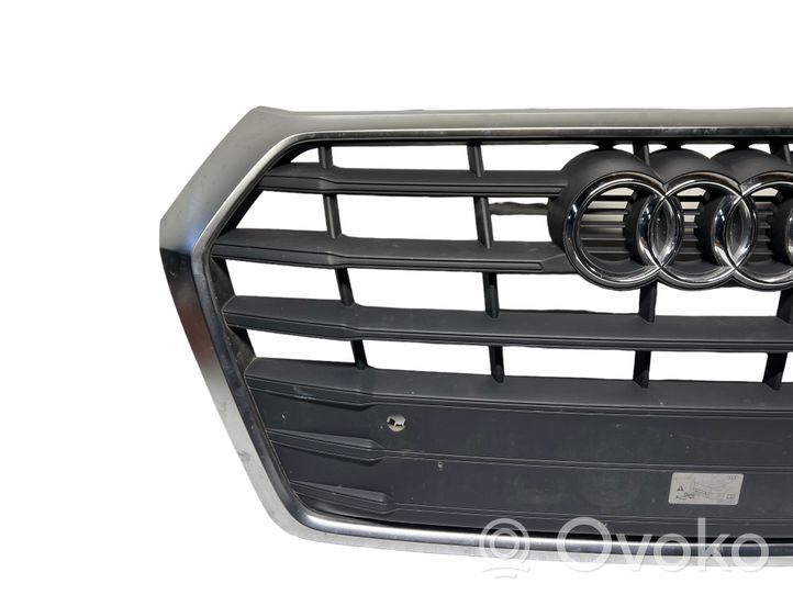 Audi Q5 SQ5 Maskownica / Grill / Atrapa górna chłodnicy 80A853651
