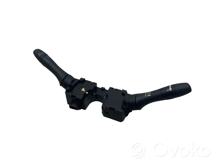 Infiniti Q50 Leva/interruttore dell’indicatore di direzione e tergicristallo LK1009619102