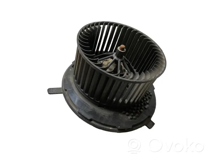 Volkswagen Tiguan Mazā radiatora ventilators 3C1820015L