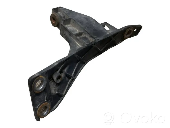 Audi A4 S4 B7 8E 8H Staffa di rinforzo montaggio del paraurti anteriore 8E0805363