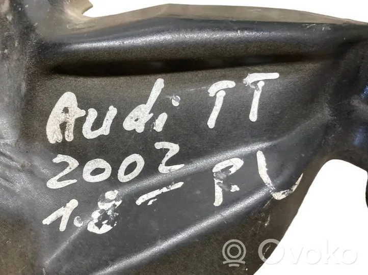 Audi TT Mk1 Lokasuojan kannake 