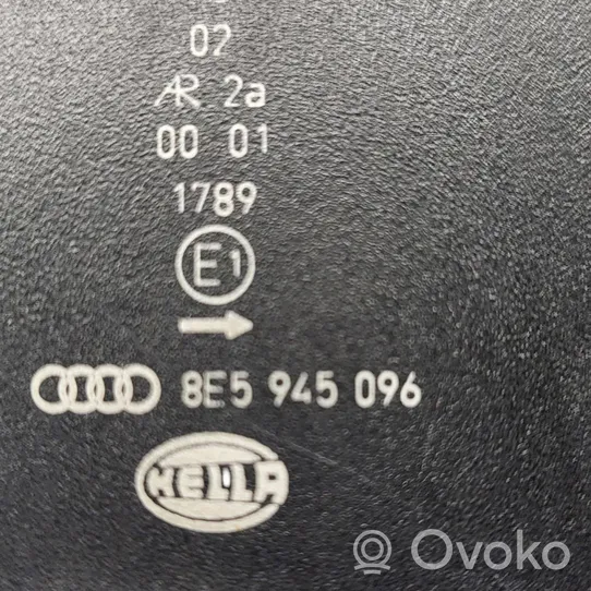 Audi A4 S4 B7 8E 8H Luci posteriori 8E5945096