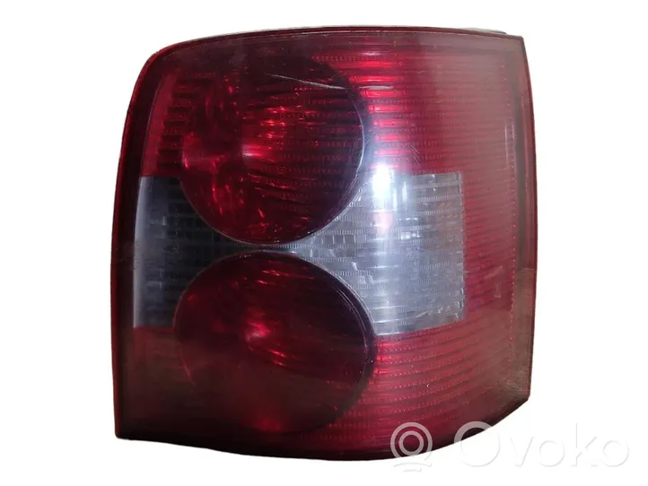 Volkswagen PASSAT B5.5 Lampa tylna 3B9945258B