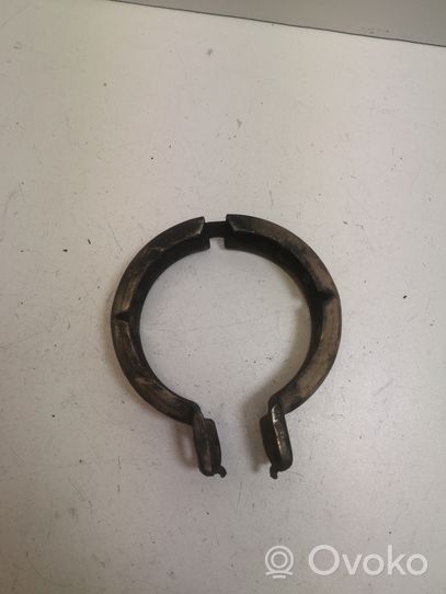 Mercedes-Benz Sprinter W906 Morsetto per la connessione del tubo della marmitta A2034900441