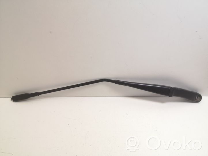 Mercedes-Benz B W245 Front wiper blade arm A1698200140