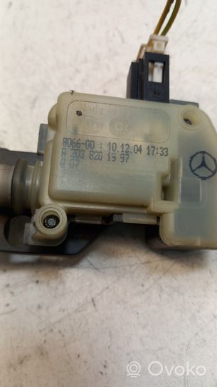 Mercedes-Benz SLK R171 Polttoainesäiliön korkin lukko A1716390014