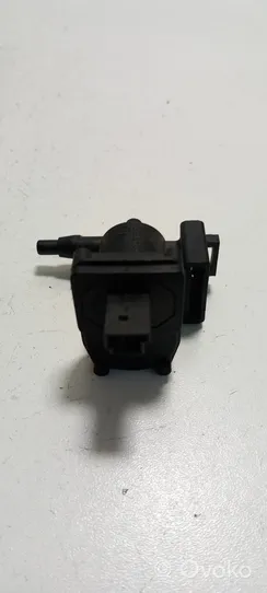 Mercedes-Benz CLK A209 C209 Solenoidinis vožtuvas A2038000178