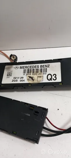 Mercedes-Benz C W203 Amplificateur d'antenne A2038202089