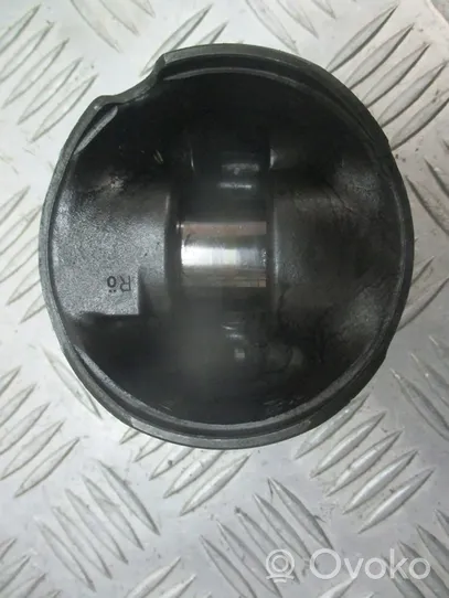 Mercedes-Benz A W168 Piston 