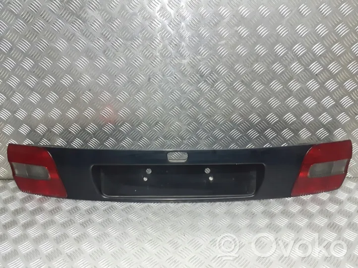 Volvo S40, V40 Spoiler del portellone lunotto posteriore 30862381