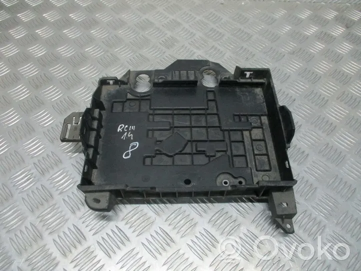 Renault Clio III Support boîte de batterie 