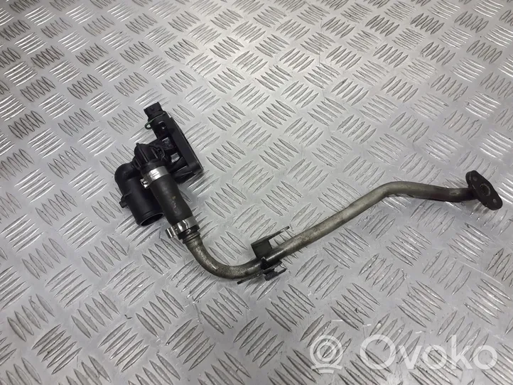 Suzuki Swift Boîtier de thermostat 55206391