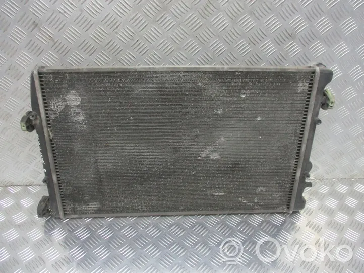 Volkswagen Polo IV 9N3 Coolant radiator 