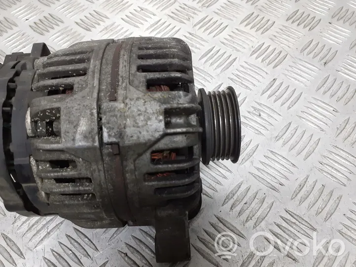 Volkswagen PASSAT B5.5 Alternator 06B903016A