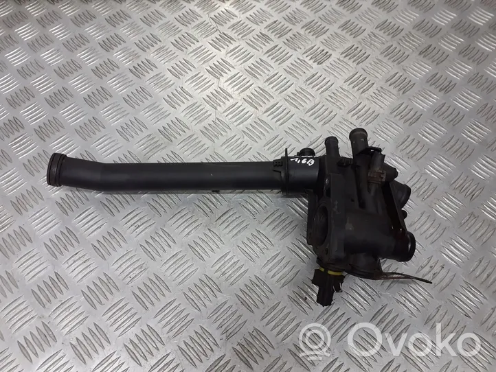 Volkswagen Golf III Boîtier de thermostat 