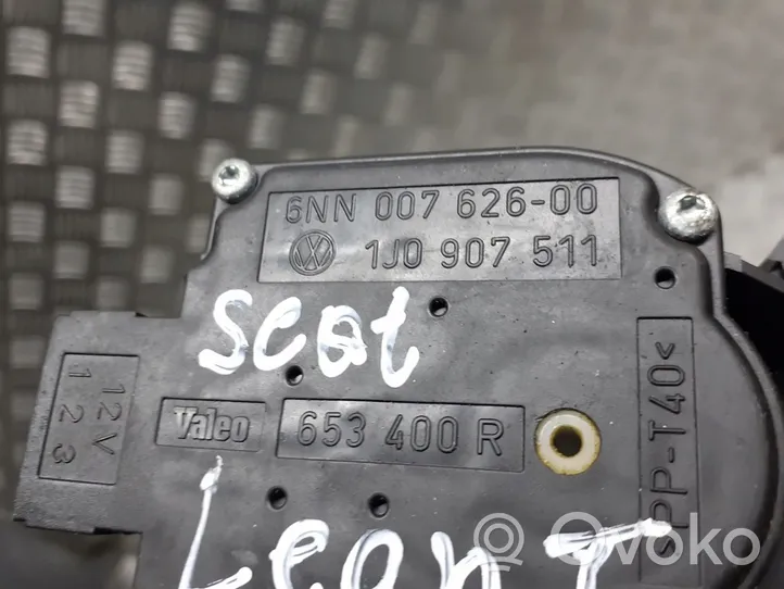 Seat Leon (1M) Korin keskiosan ohjainlaite 1J0907511