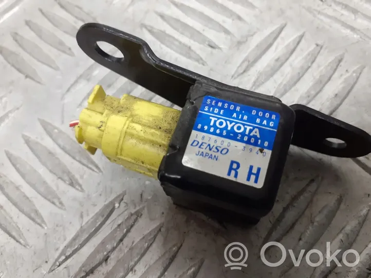 Toyota Celica T230 Sensor impacto/accidente para activar Airbag 89865-20010