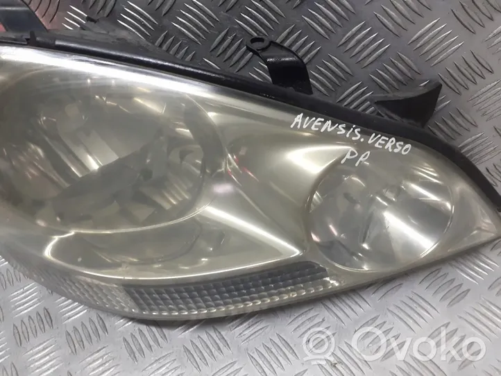 Toyota Avensis Verso Faro diurno con luce led 