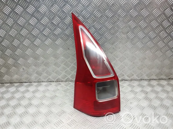 Renault Megane II Lampa oświetlenia tylnej tablicy rejestracyjnej 8200417349