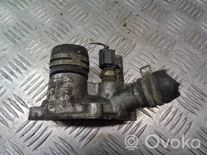 Ford Focus Alloggiamento termostato 1N1G-8594