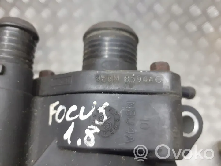 Ford Focus Obudowa termostatu 928M8594AC