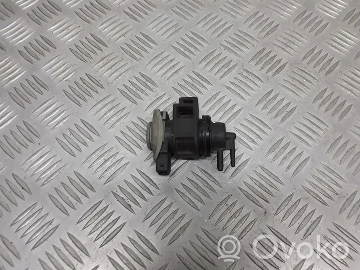 Dacia Sandero Valve vacuum 