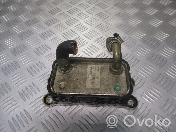 Volvo S60 Radiatore dell’olio del motore 8677974