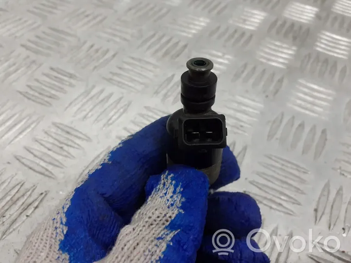 Daewoo Lanos Fuel injector 17109450