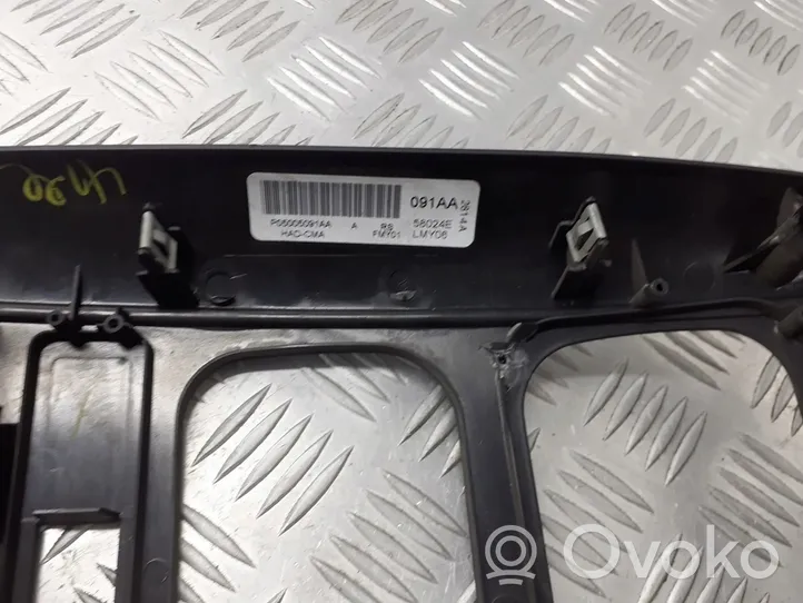 Dodge Caravan Garniture, panneau de grille d'aération P05005091AA