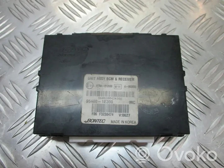 Hyundai Accent Set scatola dei fusibili 95400-1E300