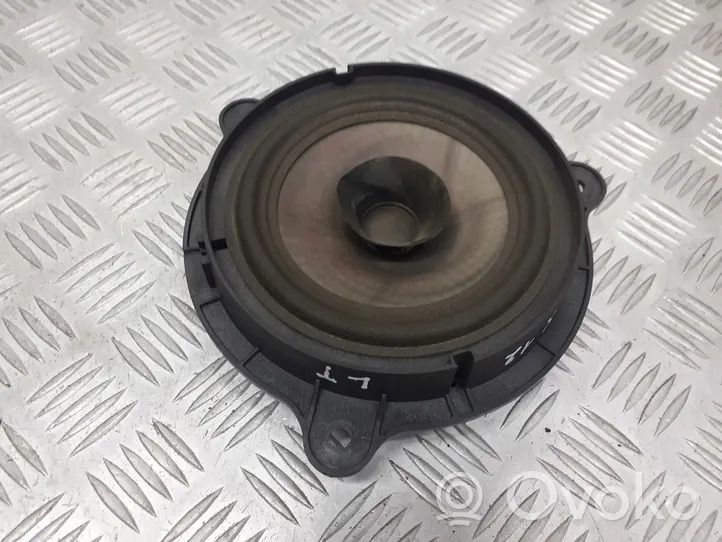 Nissan Micra Front door speaker 