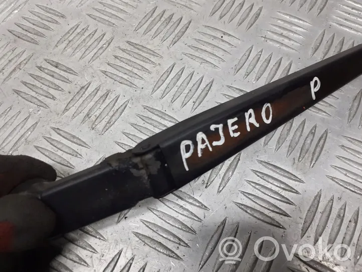 Mitsubishi Pajero Pinin Brazo del limpiaparabrisas delantero 