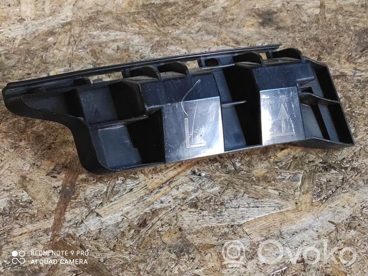 Mercedes-Benz C AMG W204 Support de pare-chocs arrière A2048800103